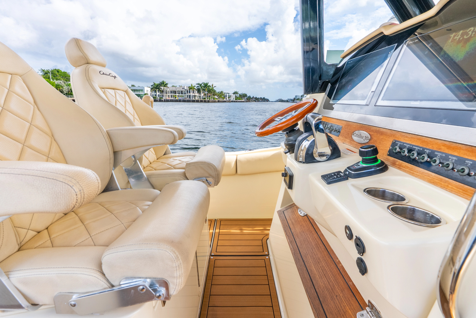 2019 Chris-Craft Catalina 30