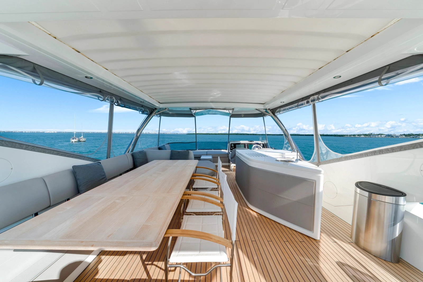 2020 Sunseeker 76 Yacht