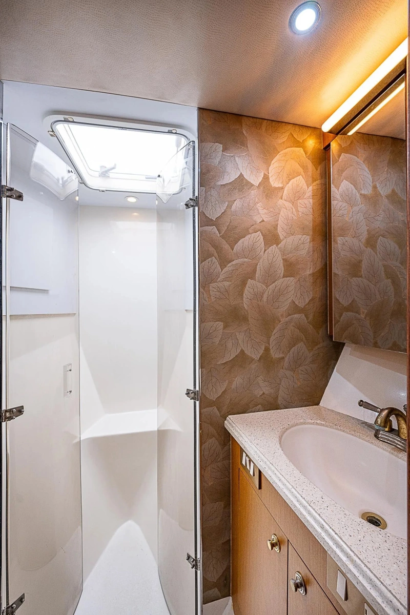 2003 Ocean Yachts Odyssey