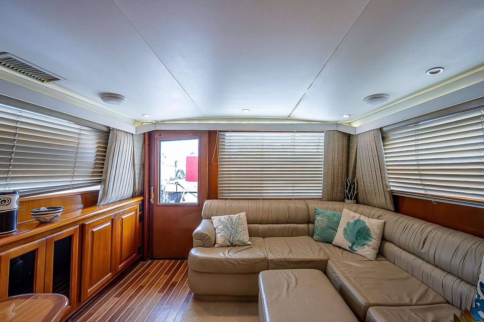 1998 Viking 47 Convertible