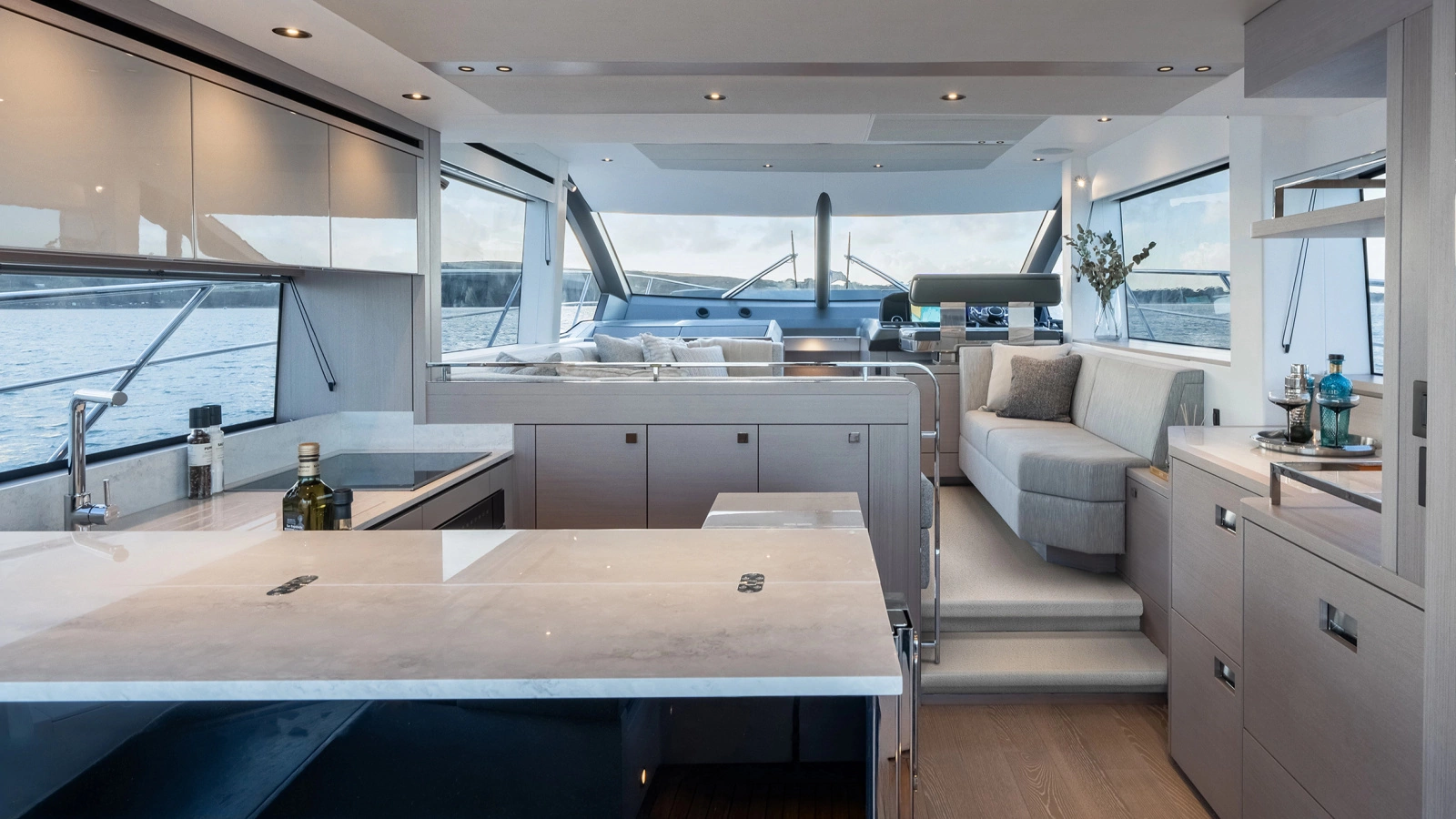 MANHATTAN 56 56ft Sunseeker Yacht For Sale