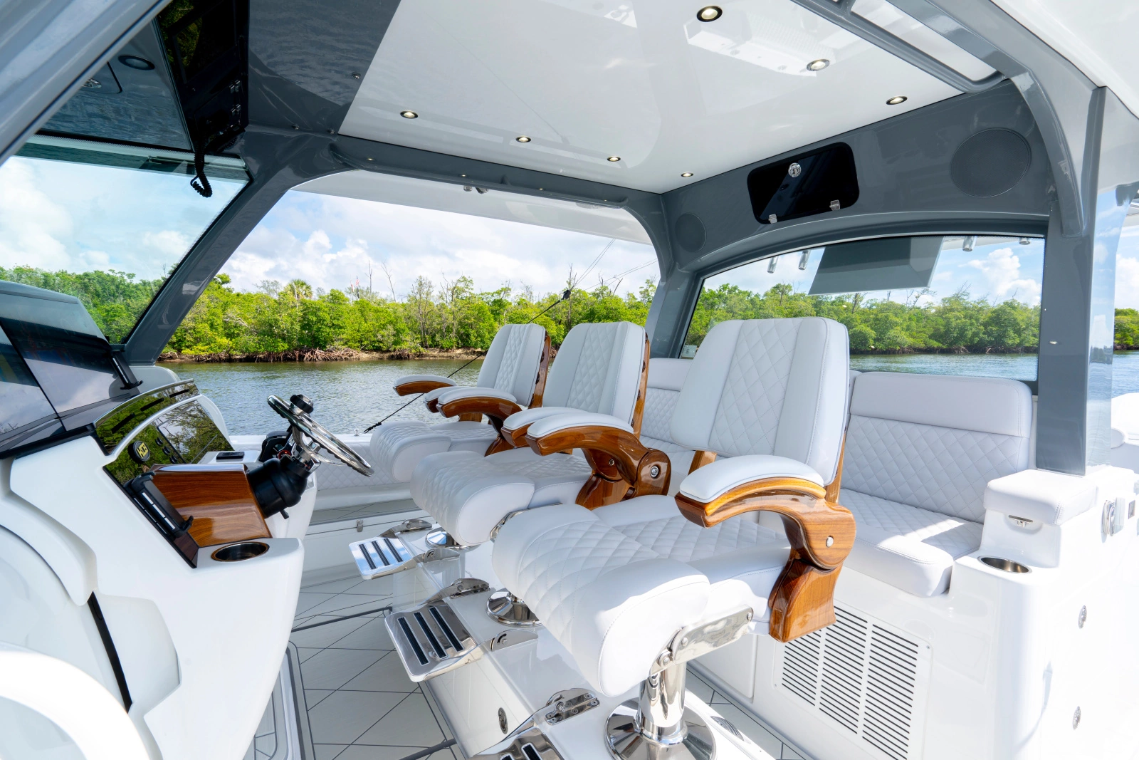 48ft HCB Yacht For Sale