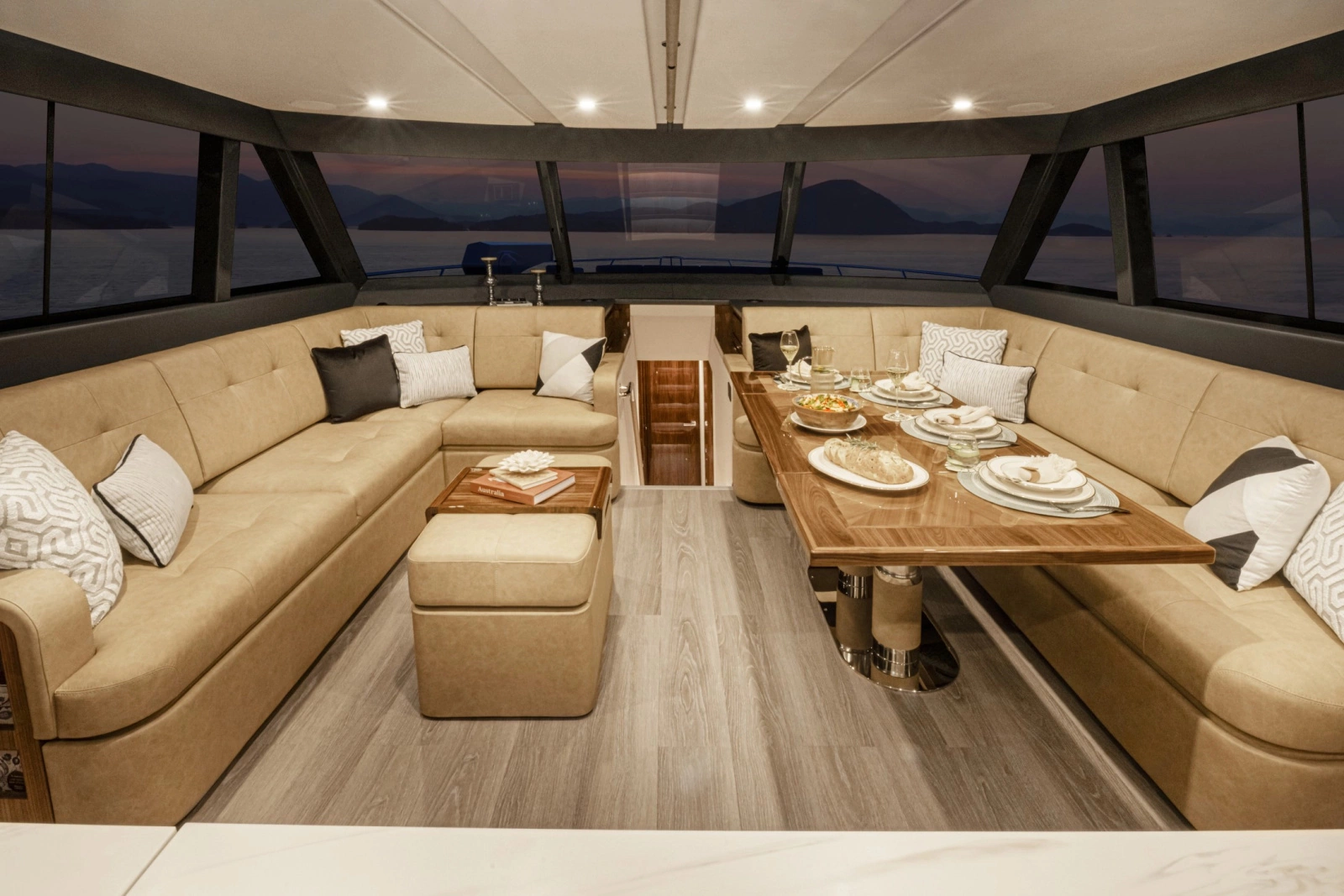 68 Sports Motor Yacht 68ft Riviera Yacht For Sale