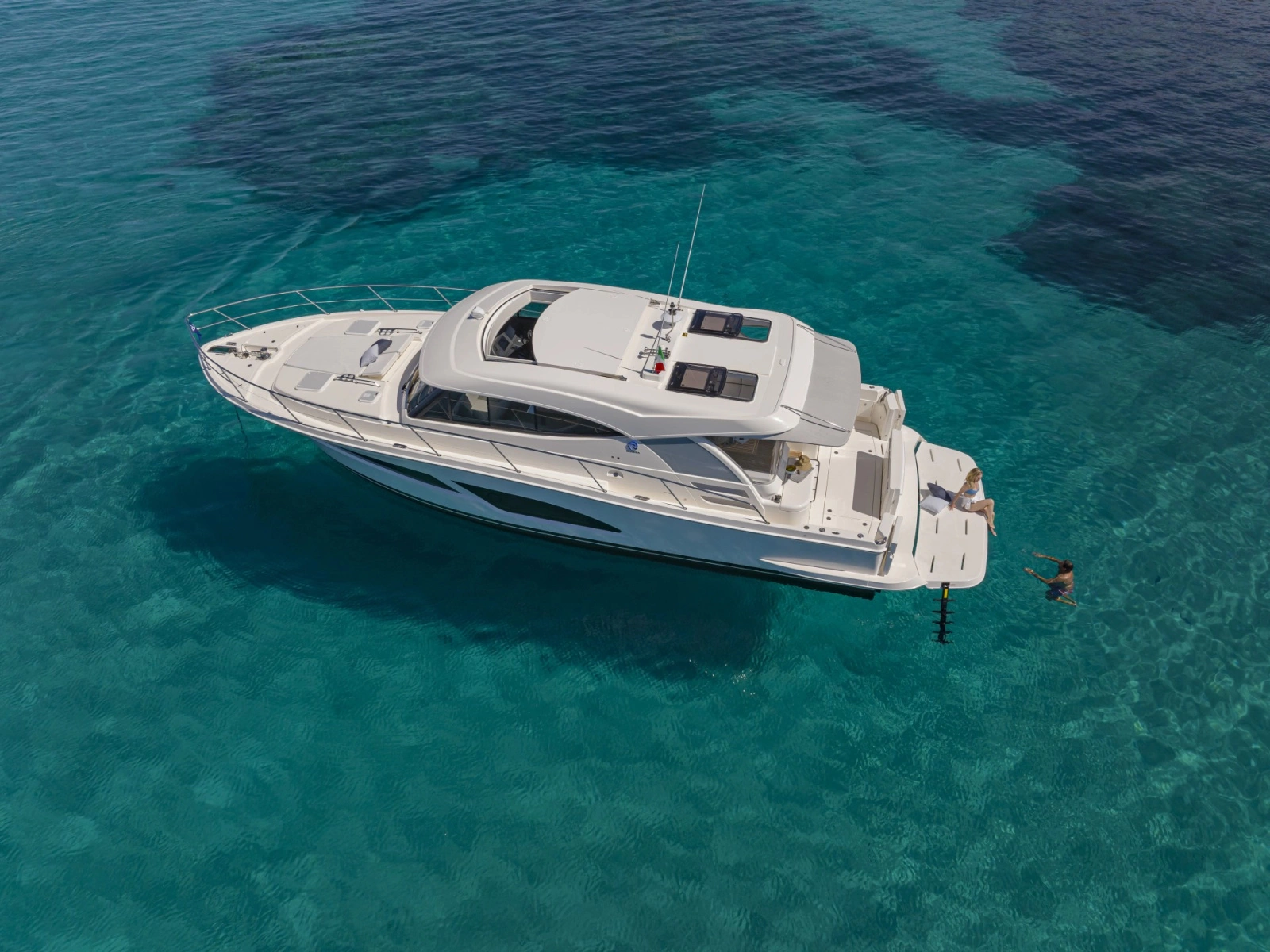465 SUV 46ft Riviera Yacht For Sale