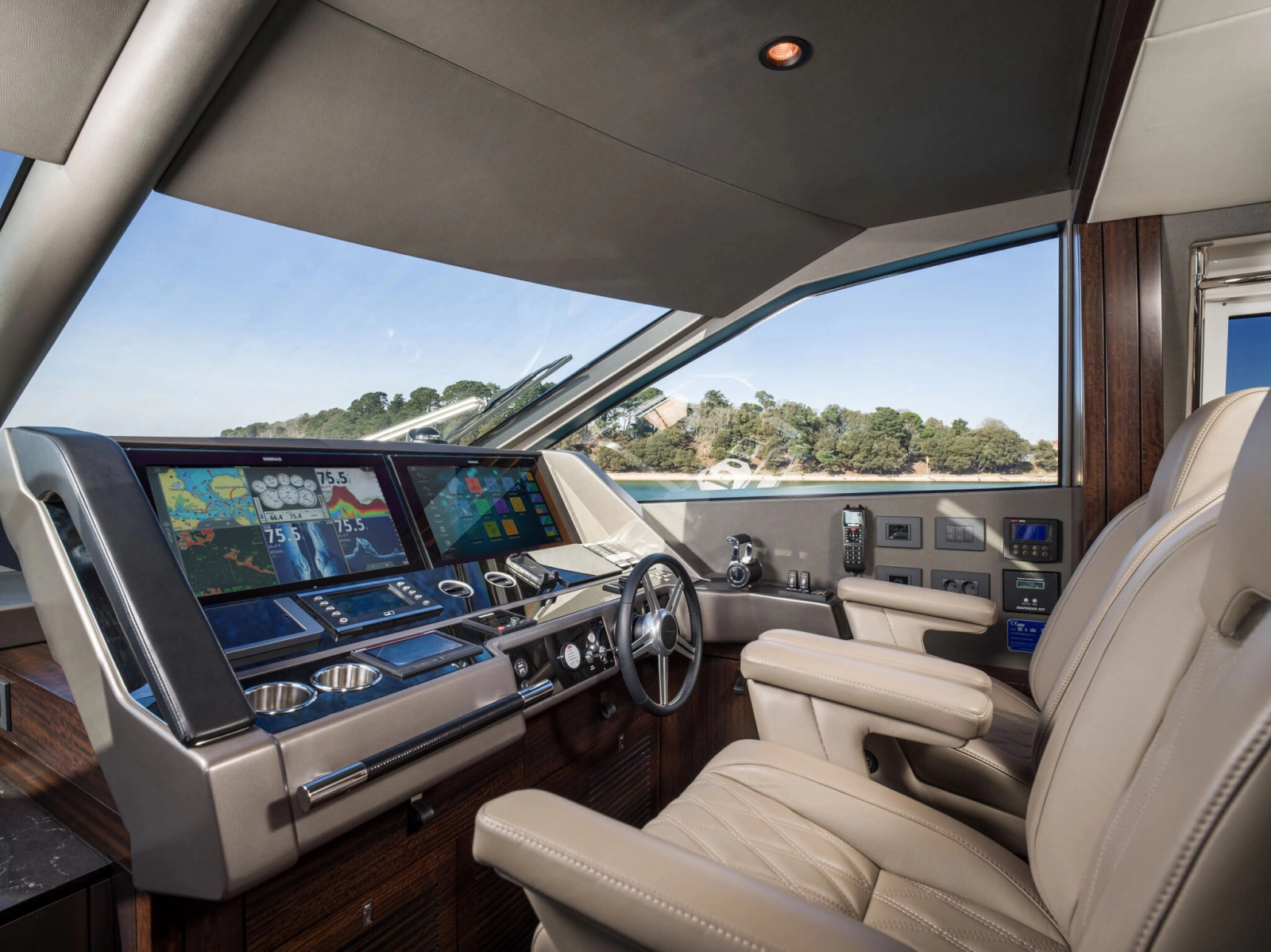 88 YACHT 88ft Sunseeker Yacht For Sale