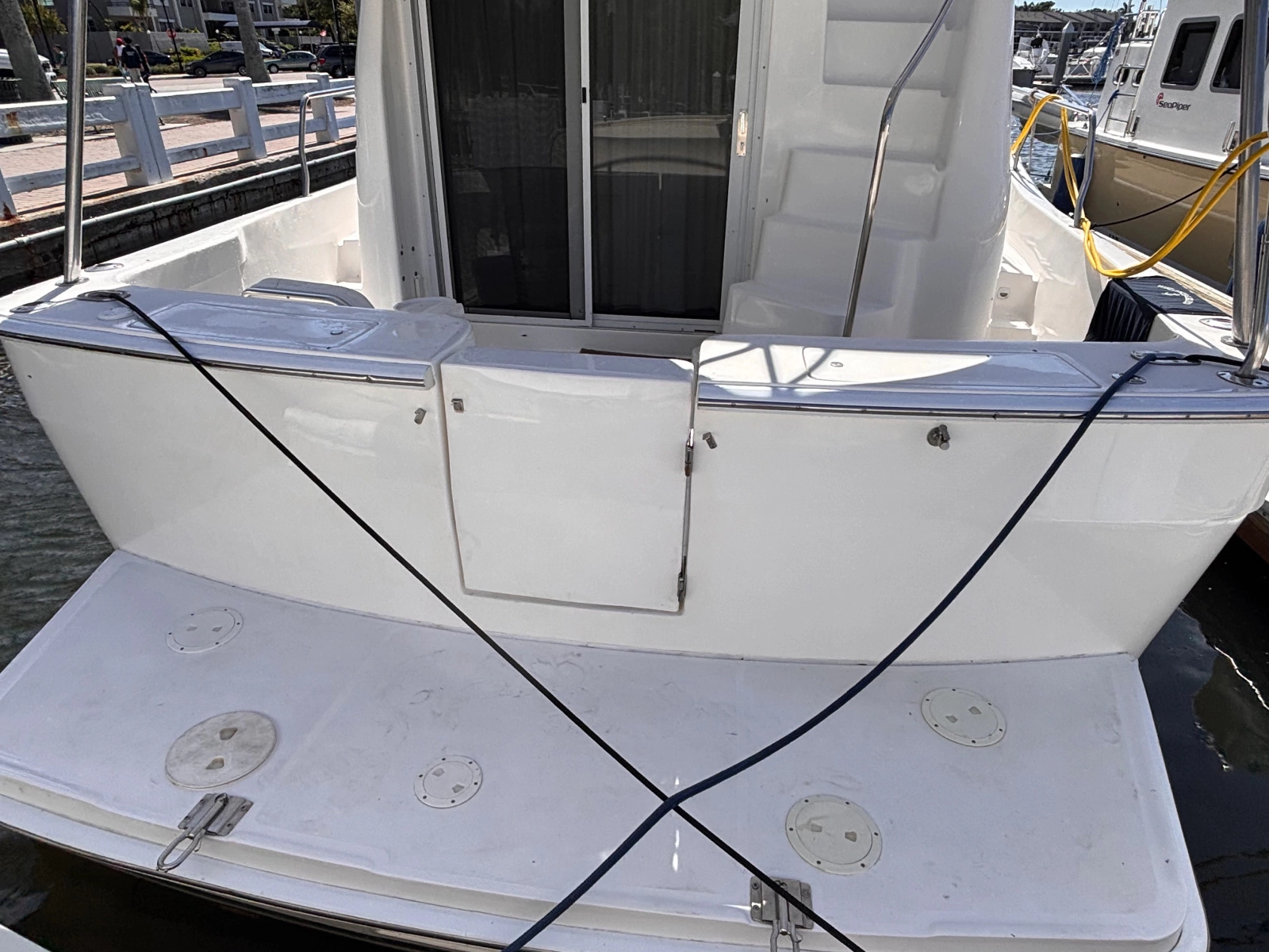 2003 Mainship 390 Trawler