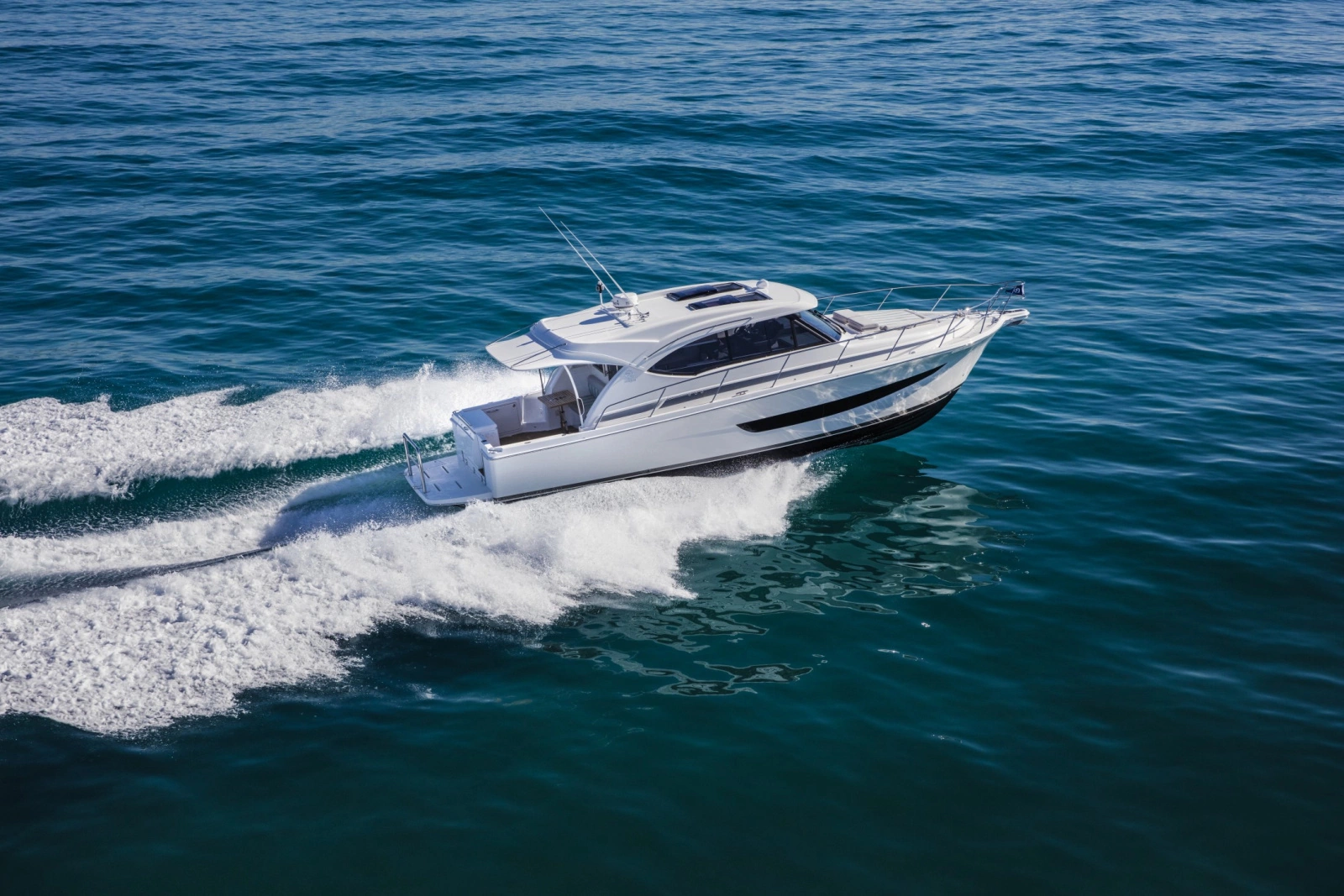 395 SUV 40ft Riviera Yacht For Sale