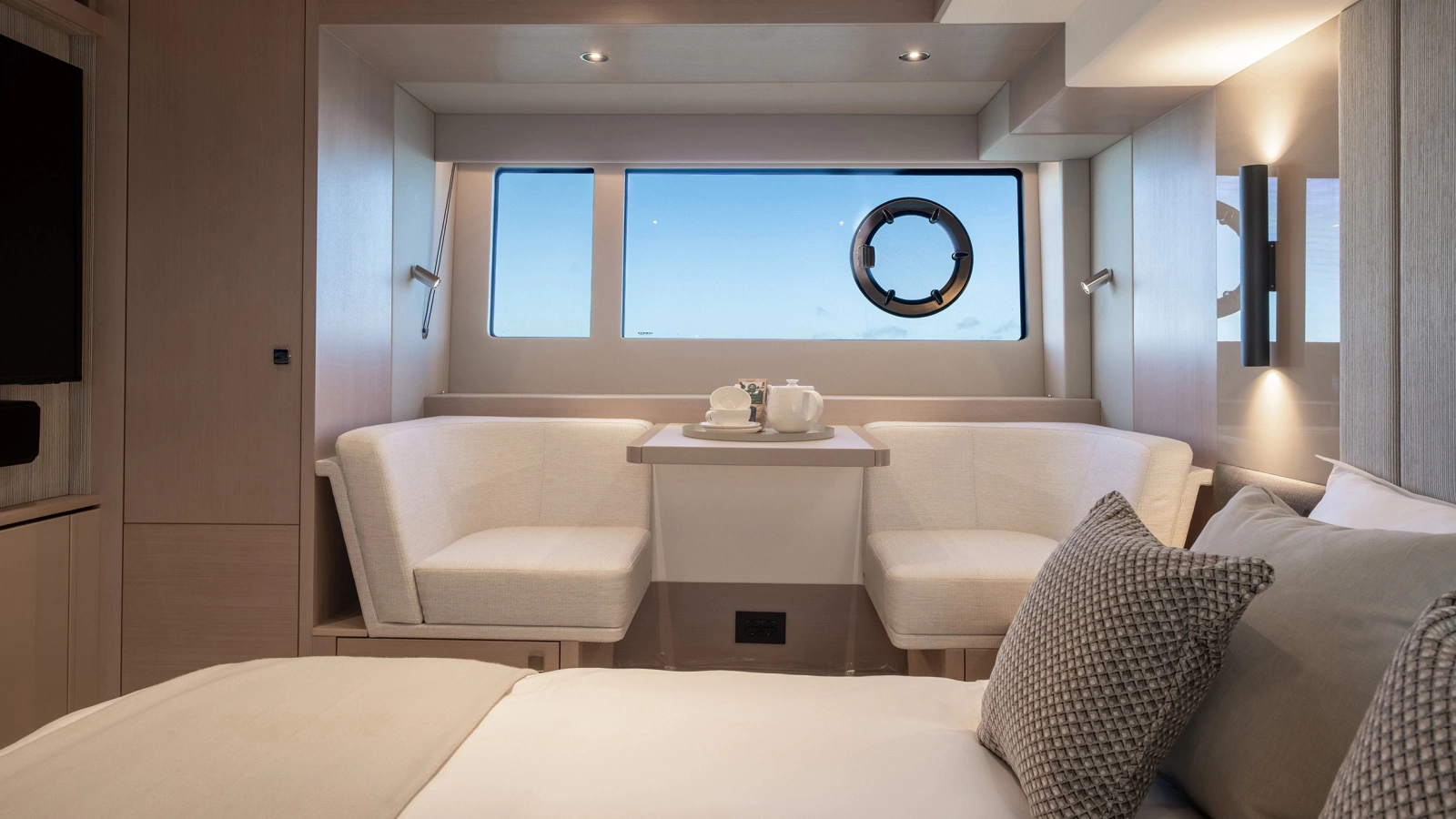 MANHATTAN 56 56ft Sunseeker Yacht For Sale