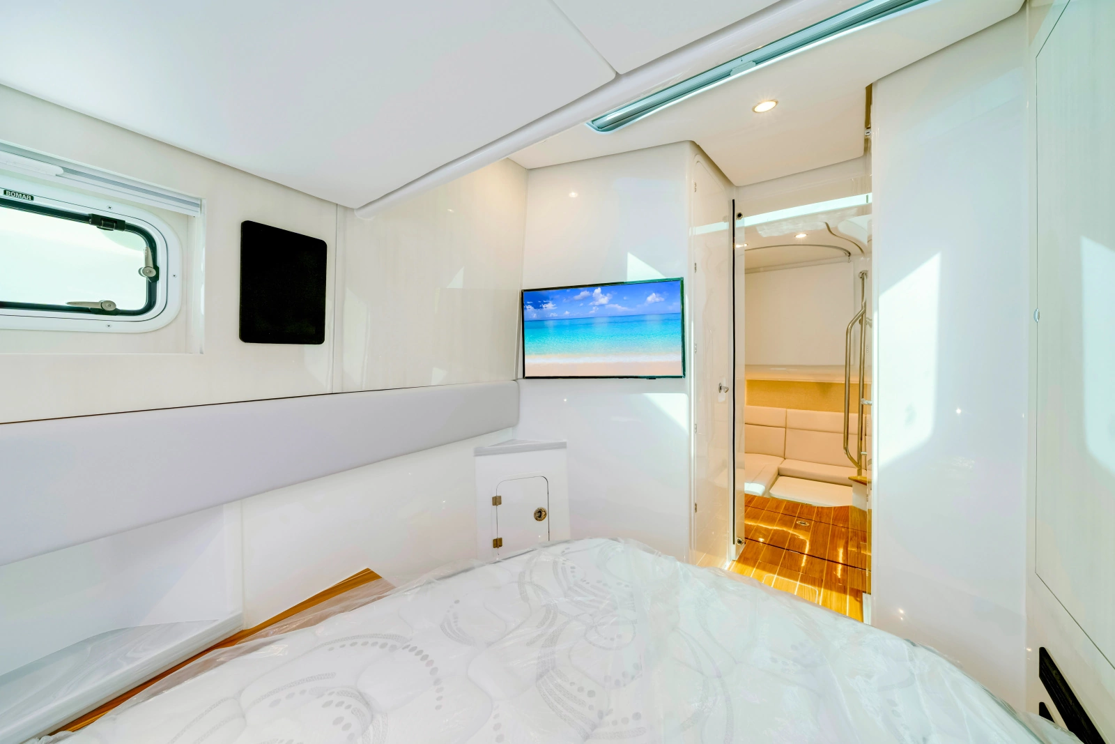 56ft HCB Yacht For Sale
