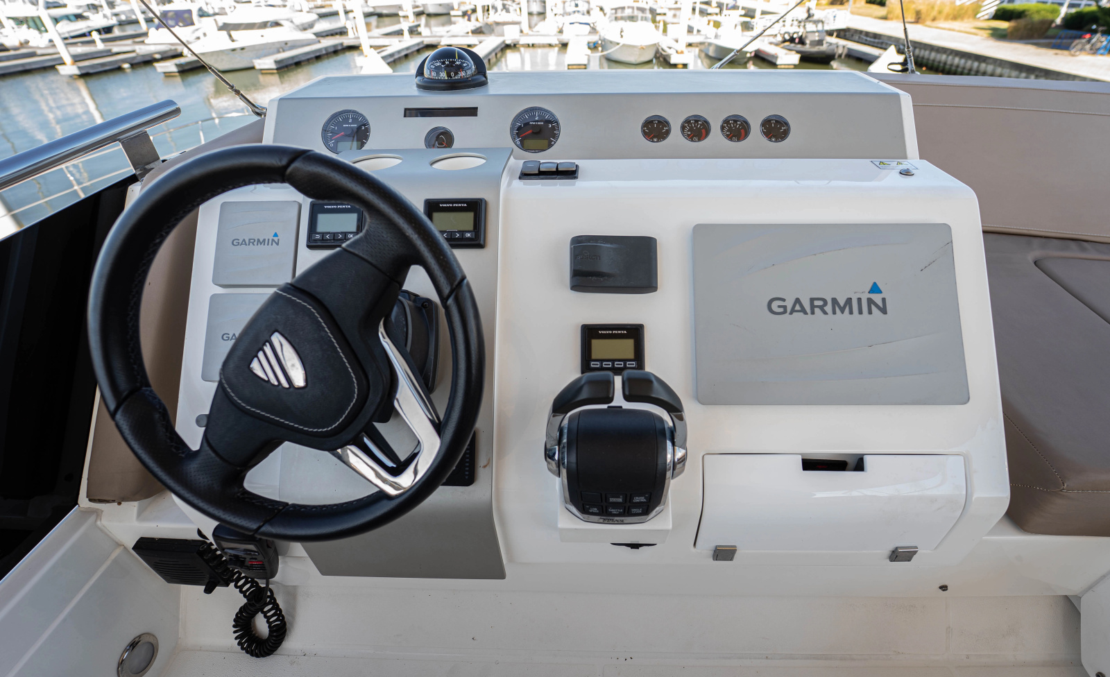 2019 Fairline Squadron 53