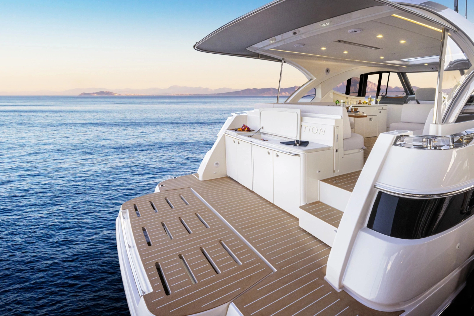 4300 Sports Express 43ft Riviera Yacht For Sale