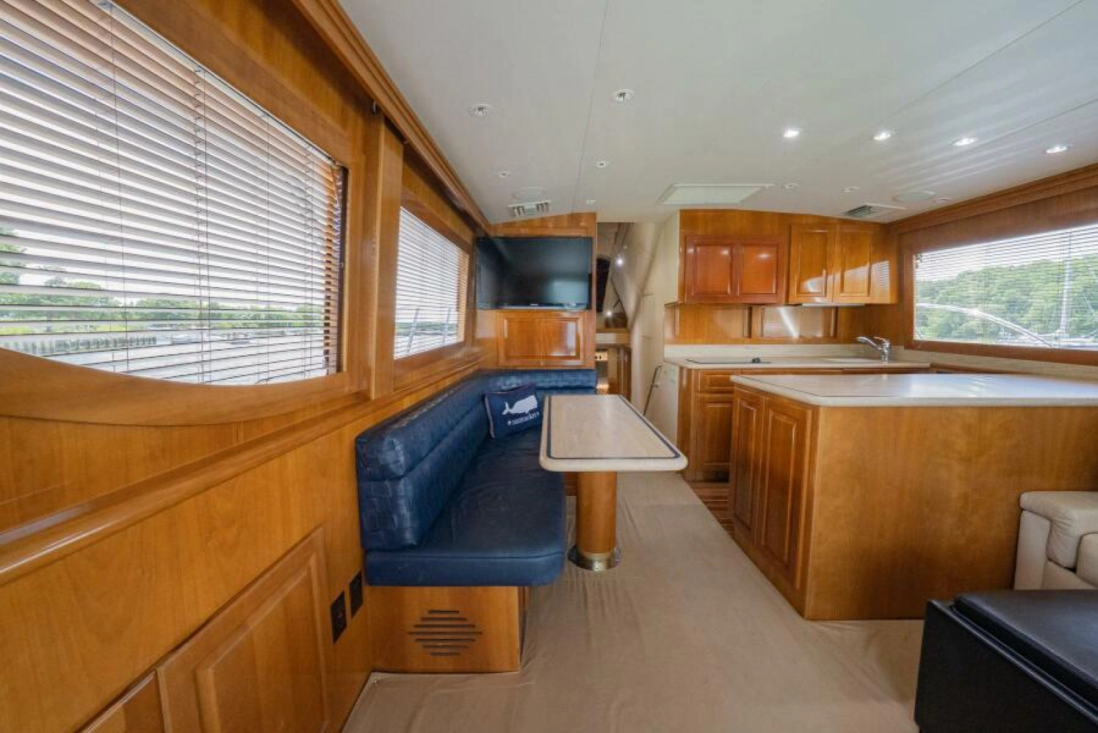 2001 Hatteras Convertible 50