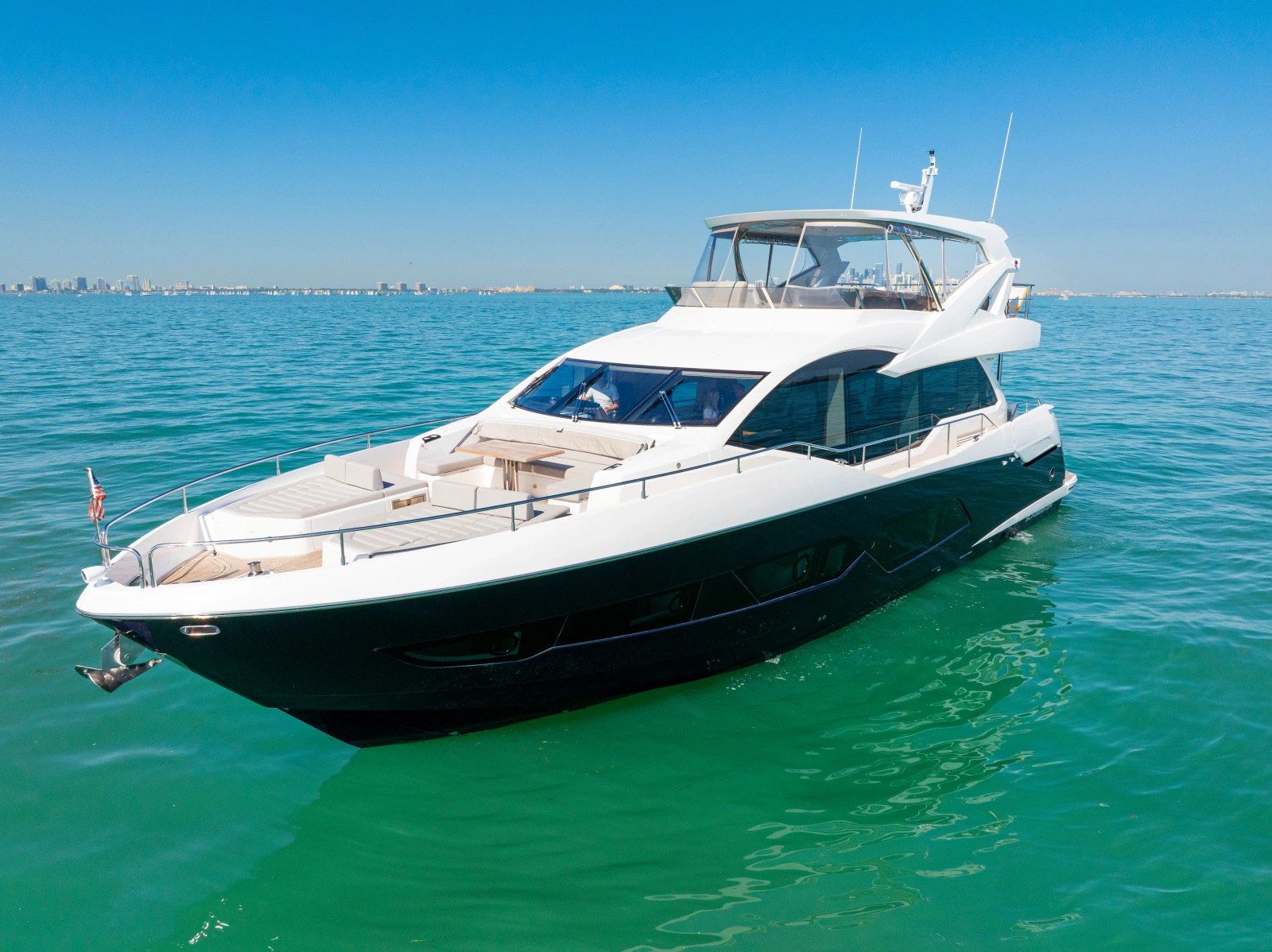 2020 Sunseeker 76 Yacht
