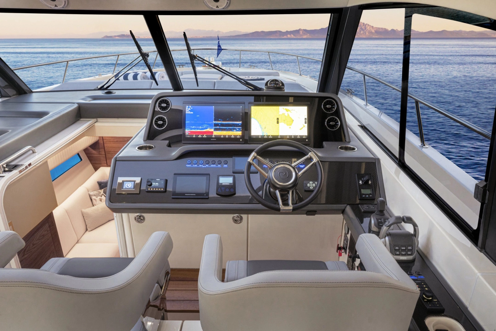 4300 Sports Express 43ft Riviera Yacht For Sale