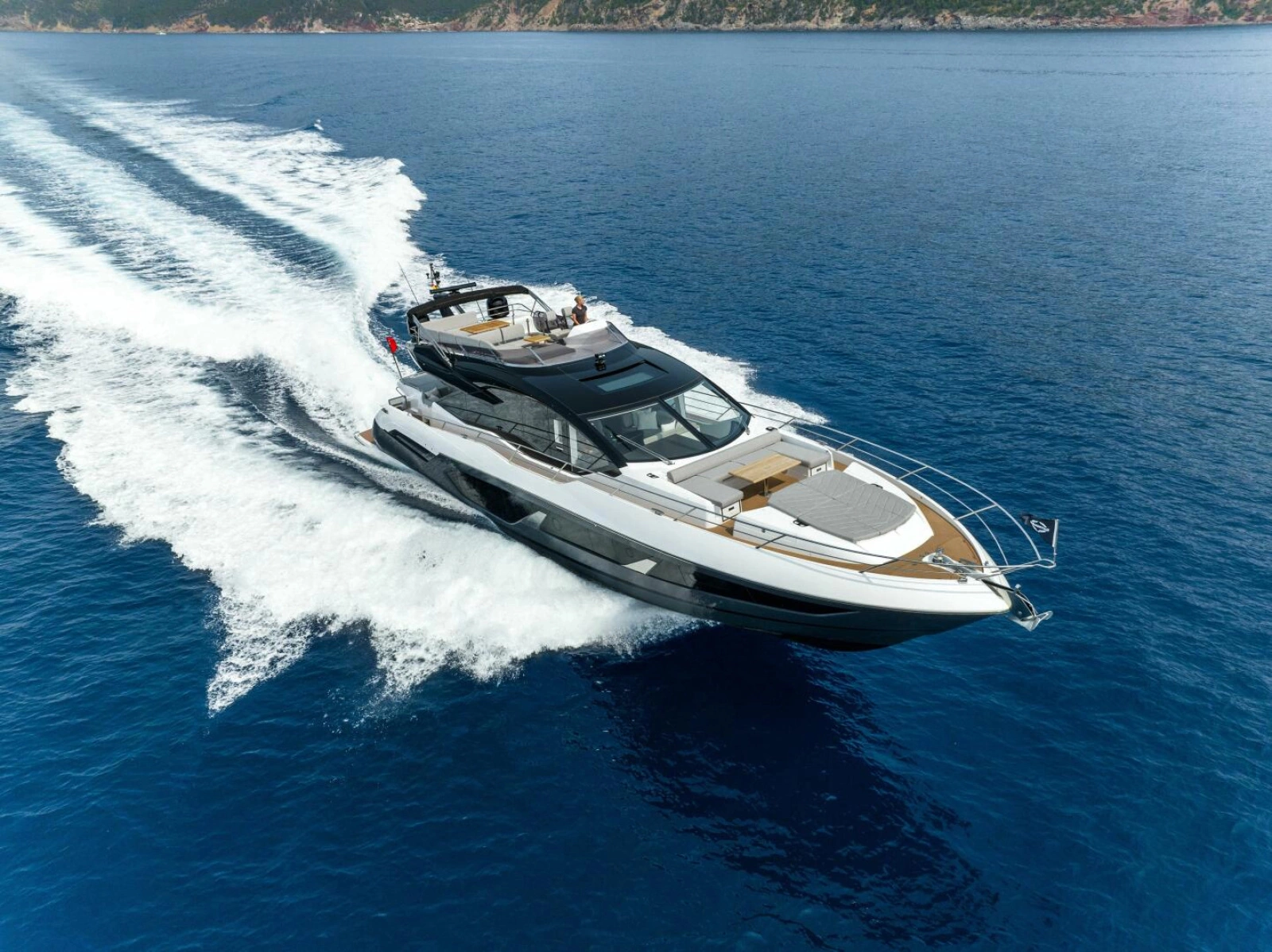 75 SPORT YACHT 75ft Sunseeker Yacht For Sale