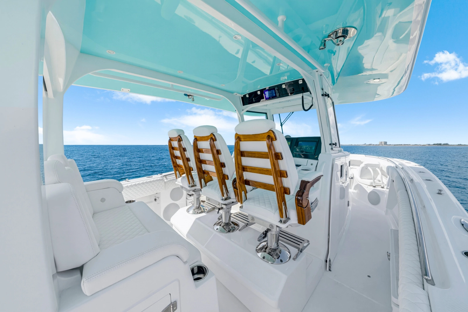 42ft HCB Yacht For Sale