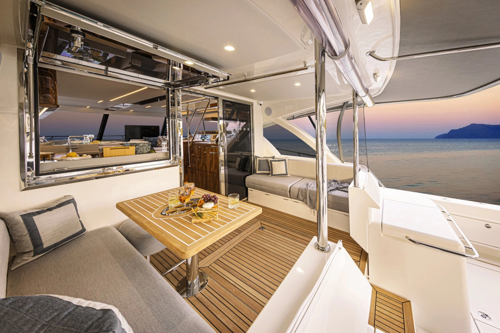 2026 Riviera 50 Sports Motor Yacht