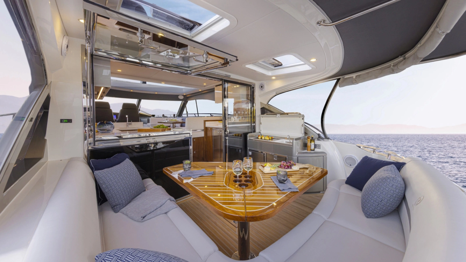 4600 Sport Yacht 46ft Riviera Yacht For Sale