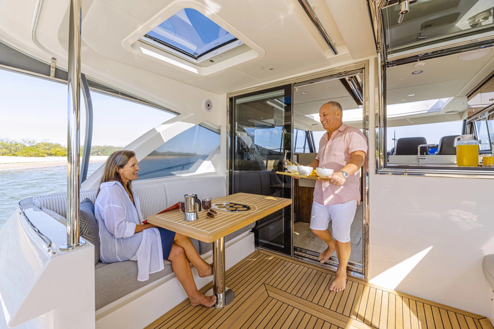 465 SUV 46ft Riviera Yacht For Sale