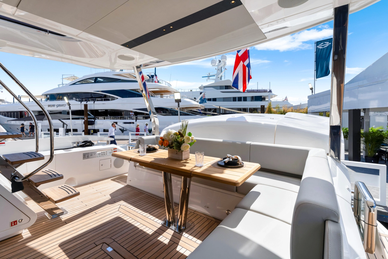 MANHATTAN 68 68ft Sunseeker Yacht For Sale