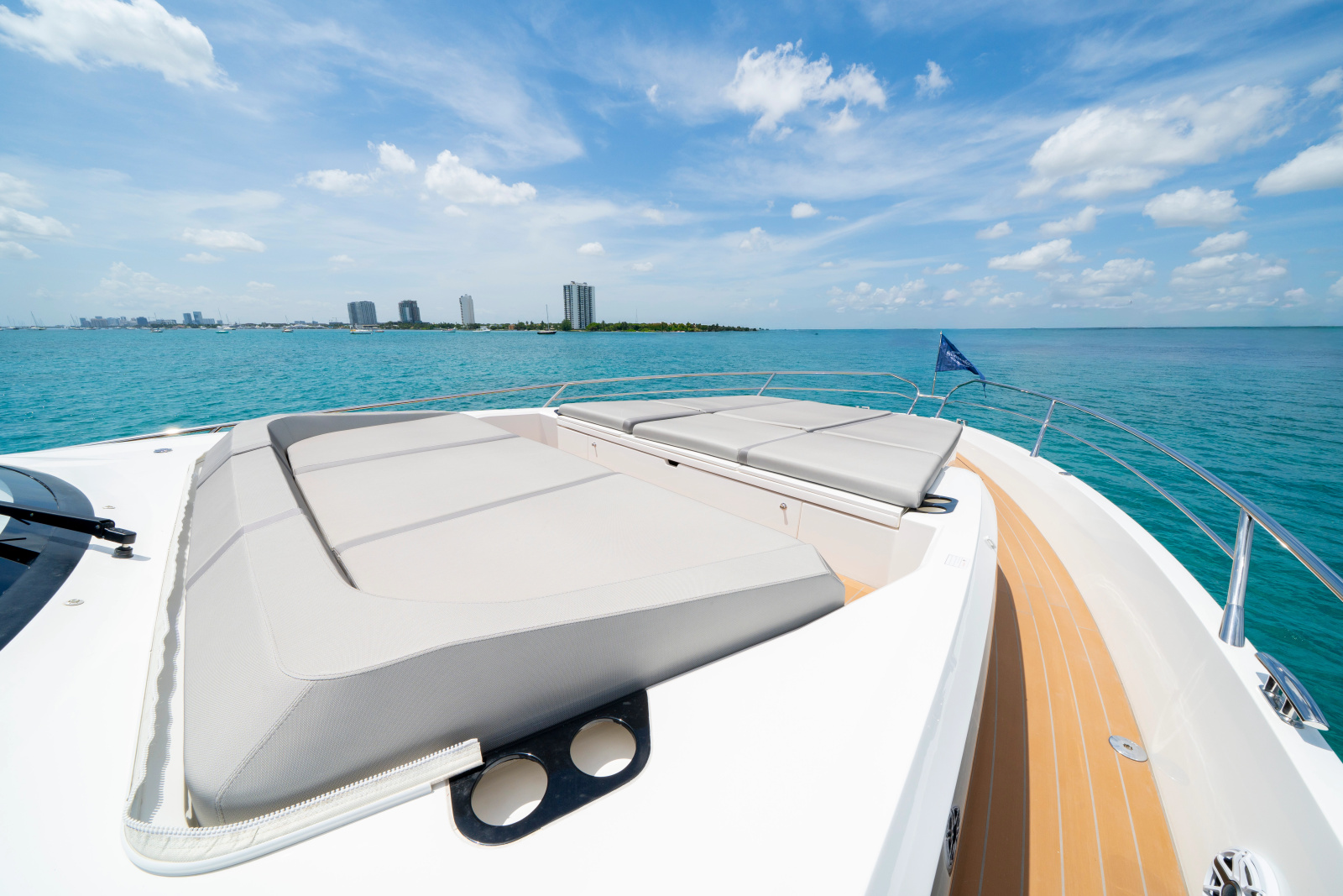 2024 Sunseeker Superhawk 55