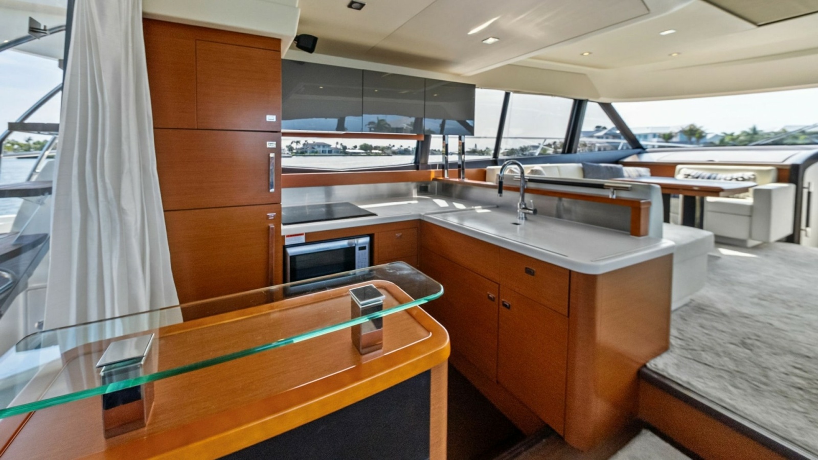 Legacy Yacht Photos Pics 