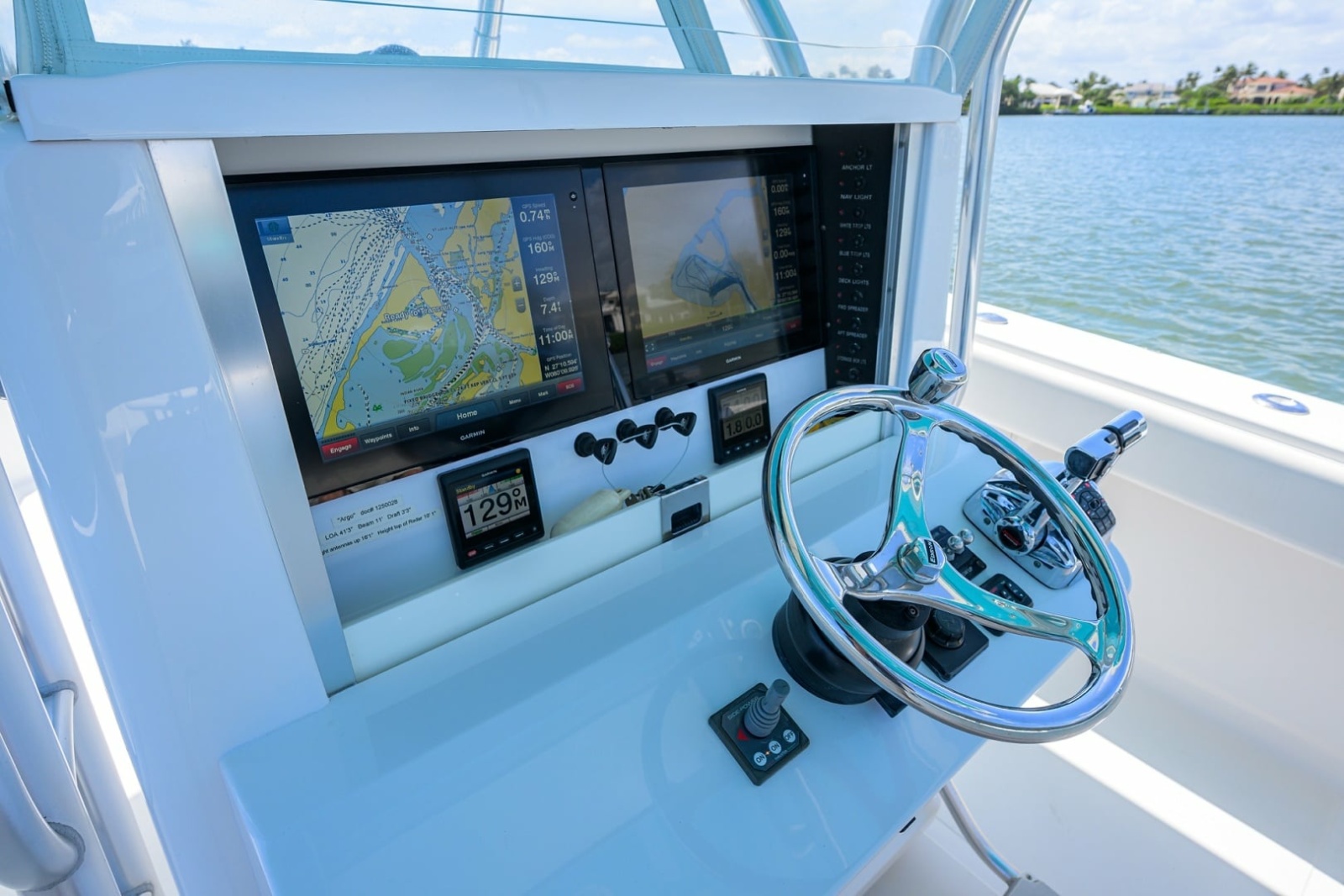 Bahama 41 - Exterior Helm