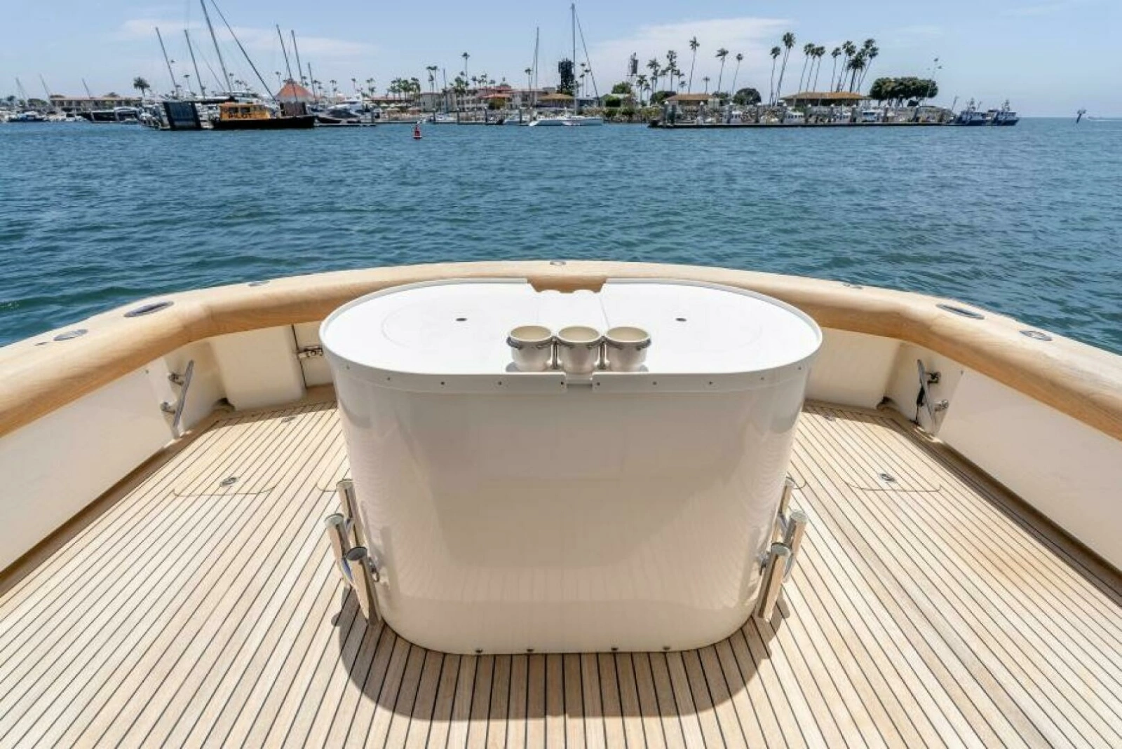 2004 Hatteras 54 Convertible photo 30