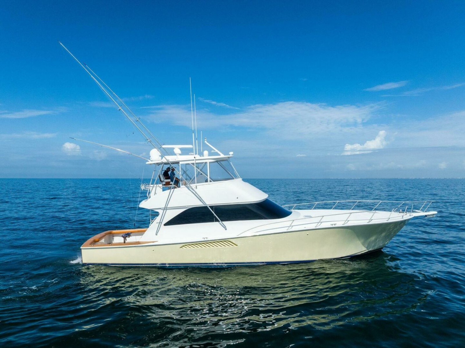 56' 2006 Viking 56 Convertible