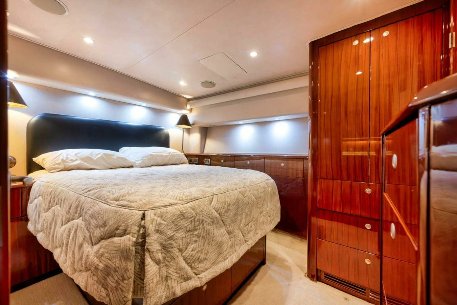 Viking 52 Smooth Operator-Master Stateroom