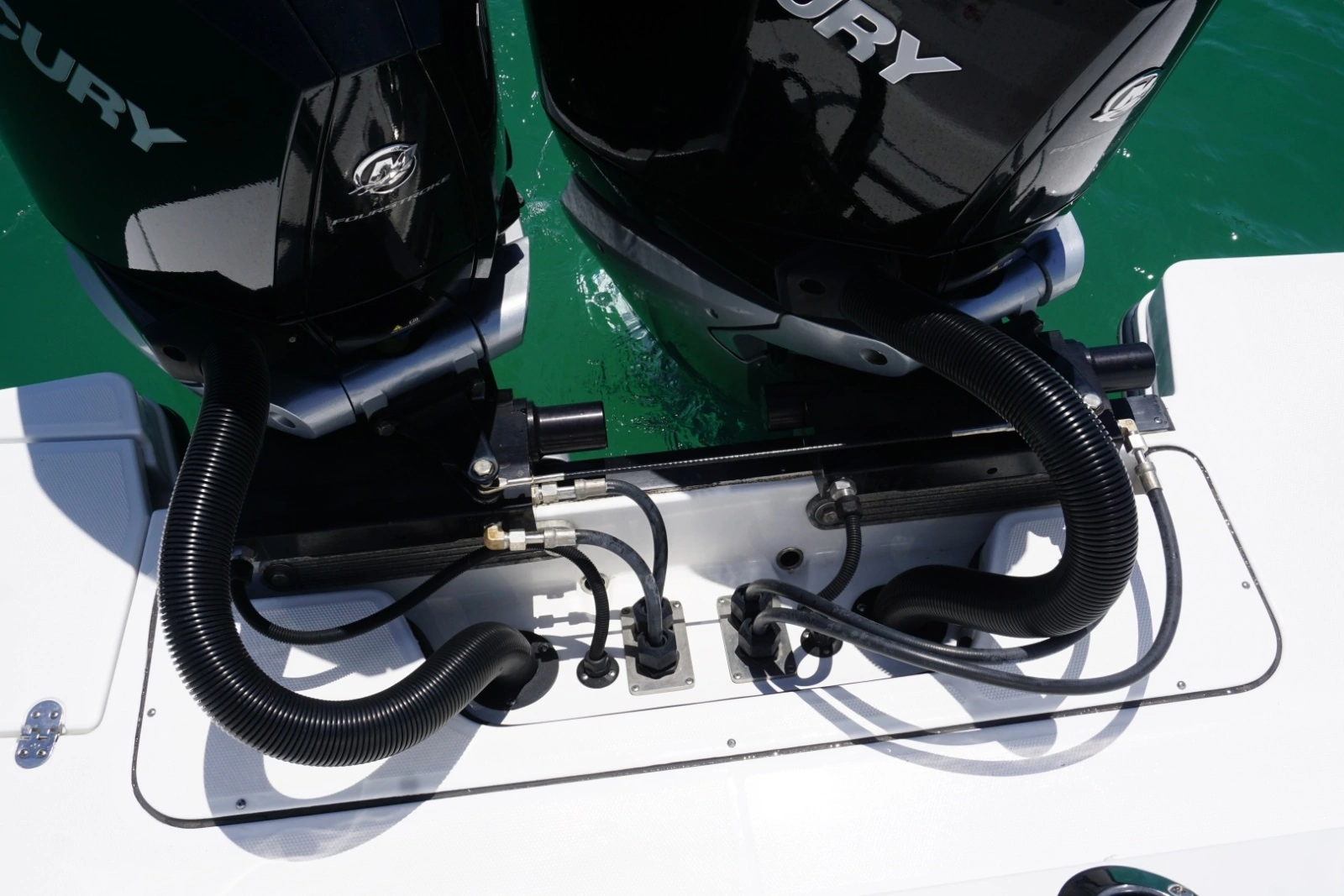 2023 27 Blackfin 272 DC Engines (1)