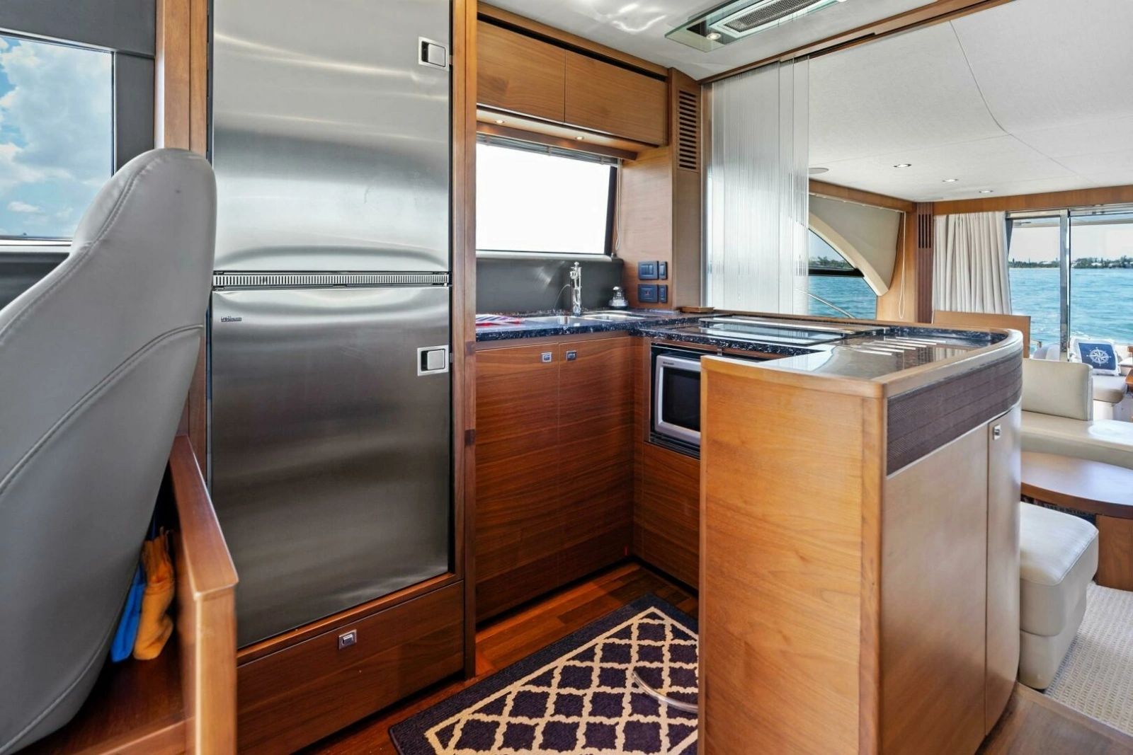 2015 Princess F60 - Galley