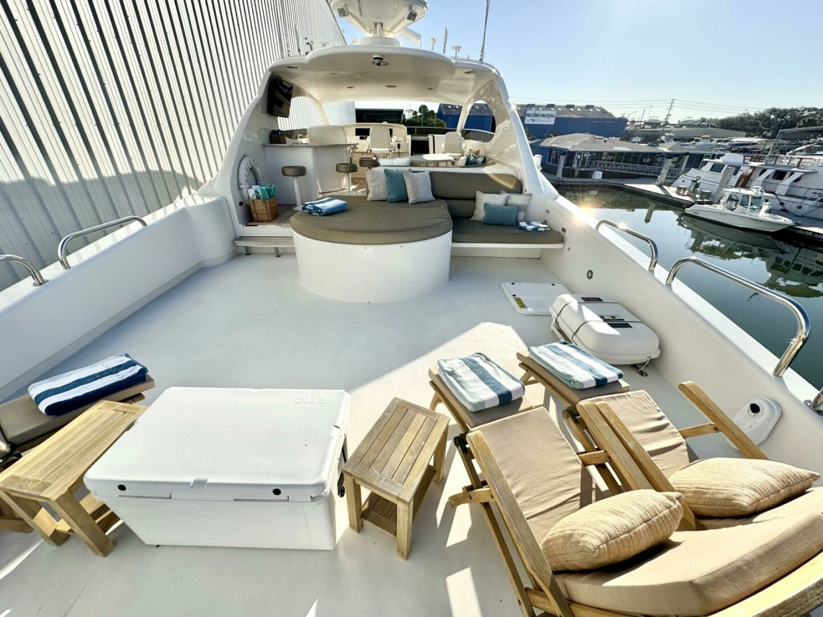 Serendipity 94ft Lazzara Yachts Yacht For Sale