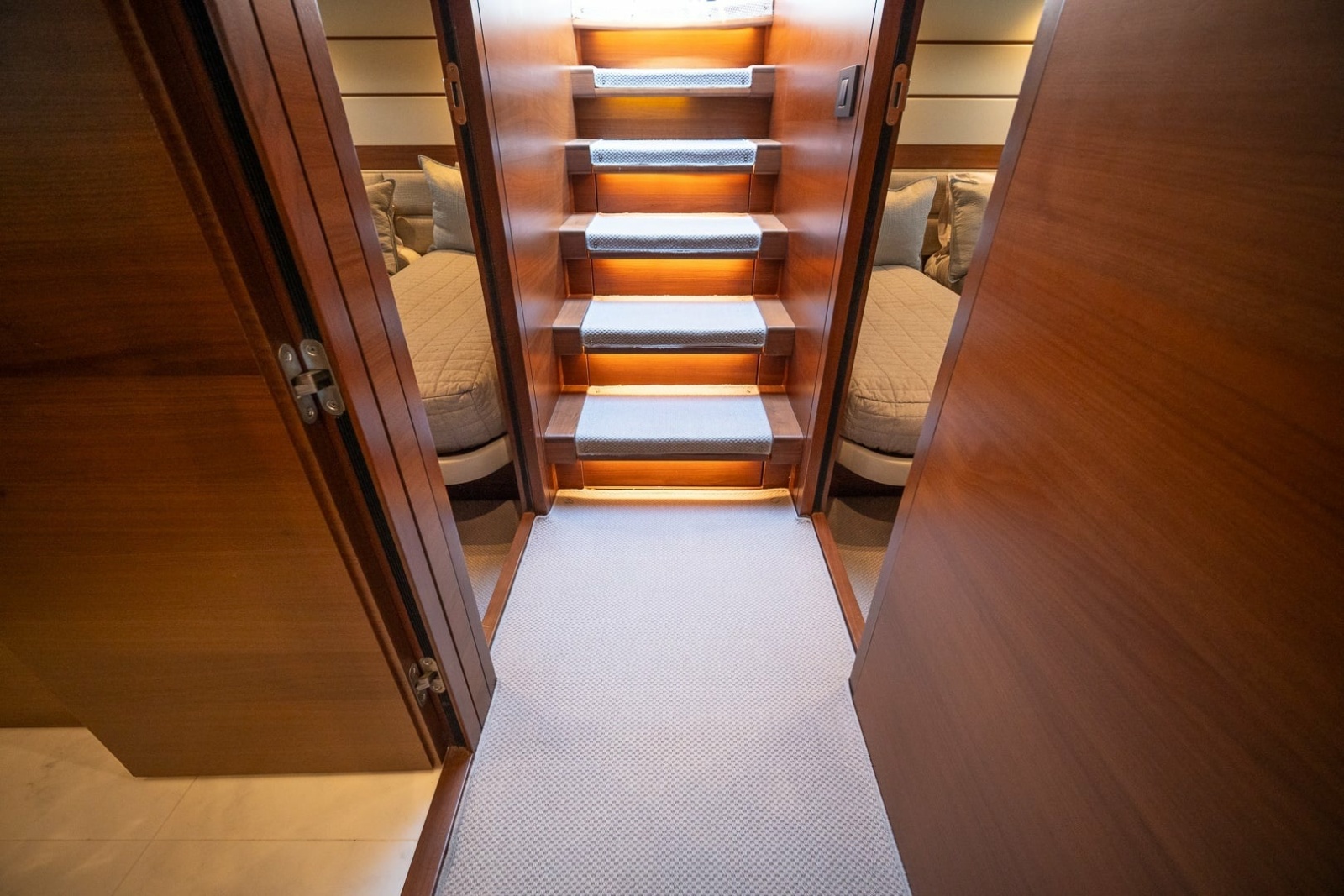 2017 Princess 68 Flybridge