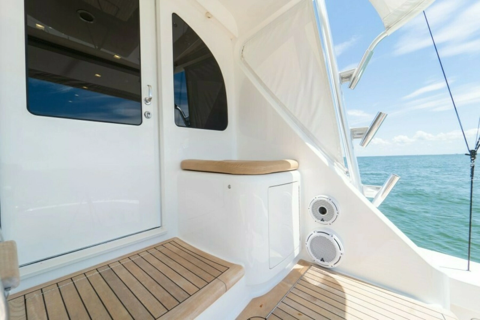 2018 Viking 72 Convertible - Wrapped Up