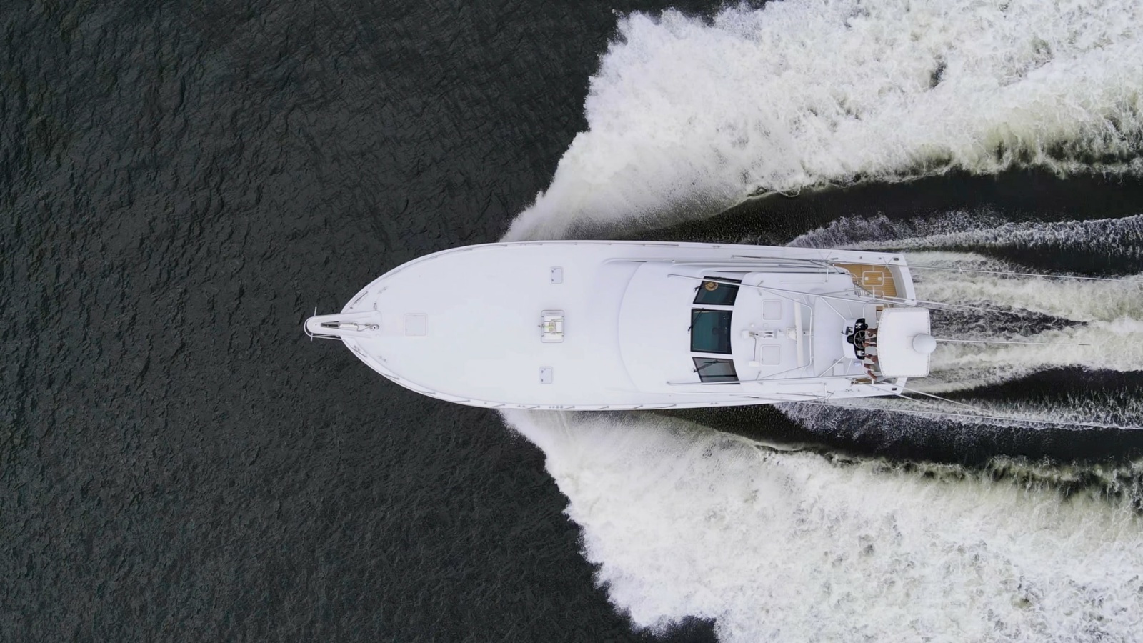 1999 Hatteras 60 Enclosed Bridge Better Days Profiles (6)