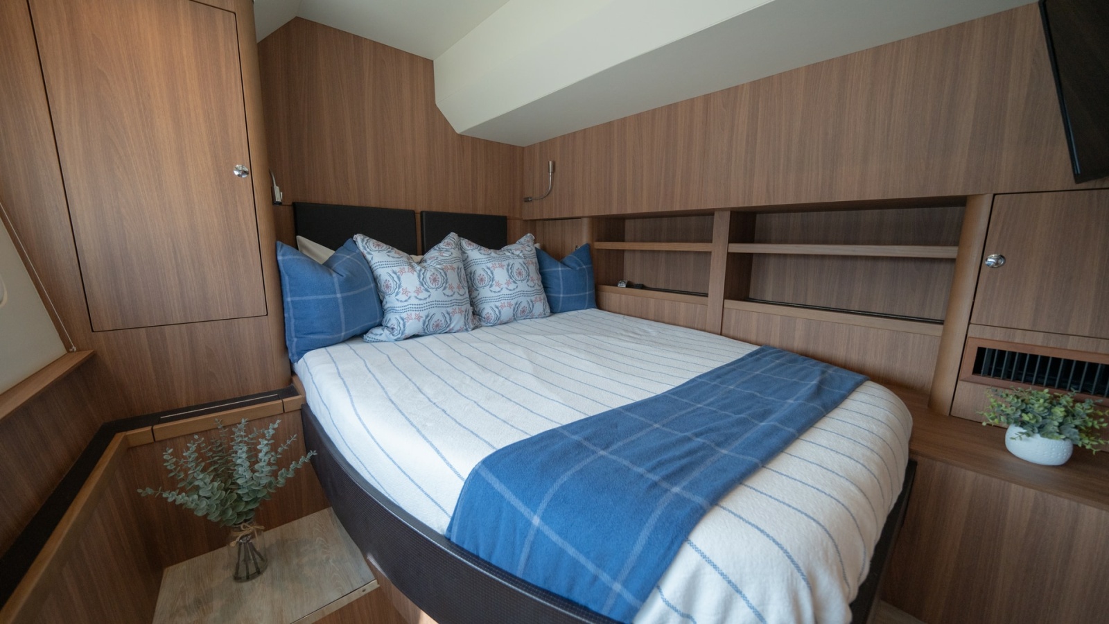 Cozy Guest Stateroom