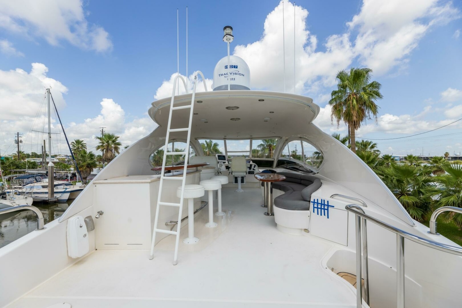 74' 2007 Lazzara Yachts 74 Motor Yacht