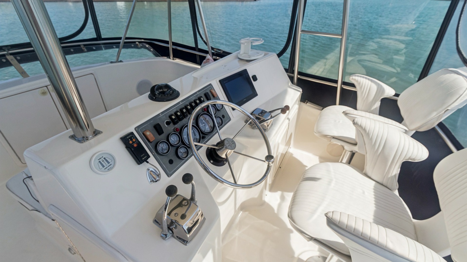 Flybridge Helm Station with Seating