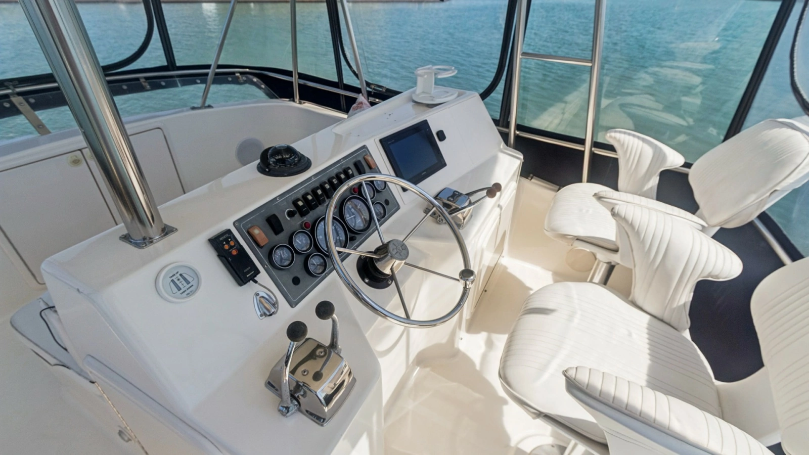 Flybridge Helm Station with Seating