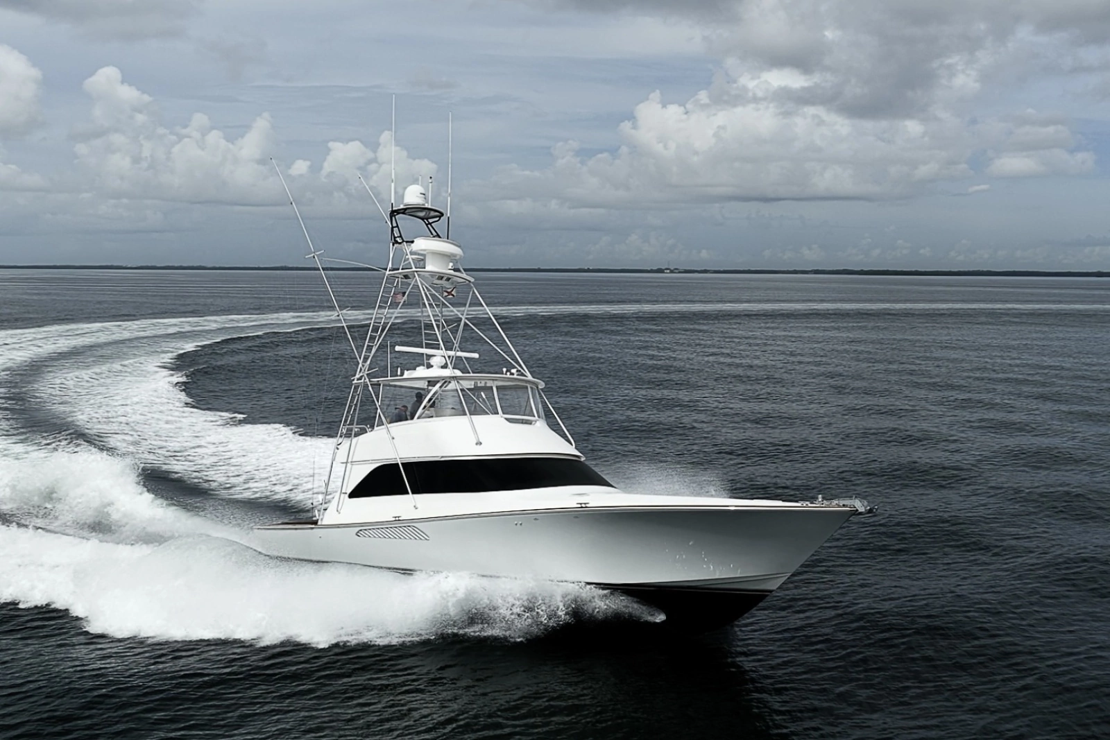 Viking 64 BIG BLUE - Running
