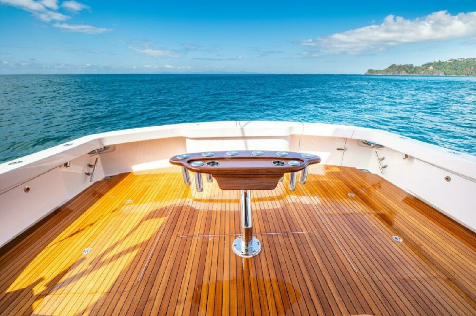 Spacious Aft Deck with Fishing Station