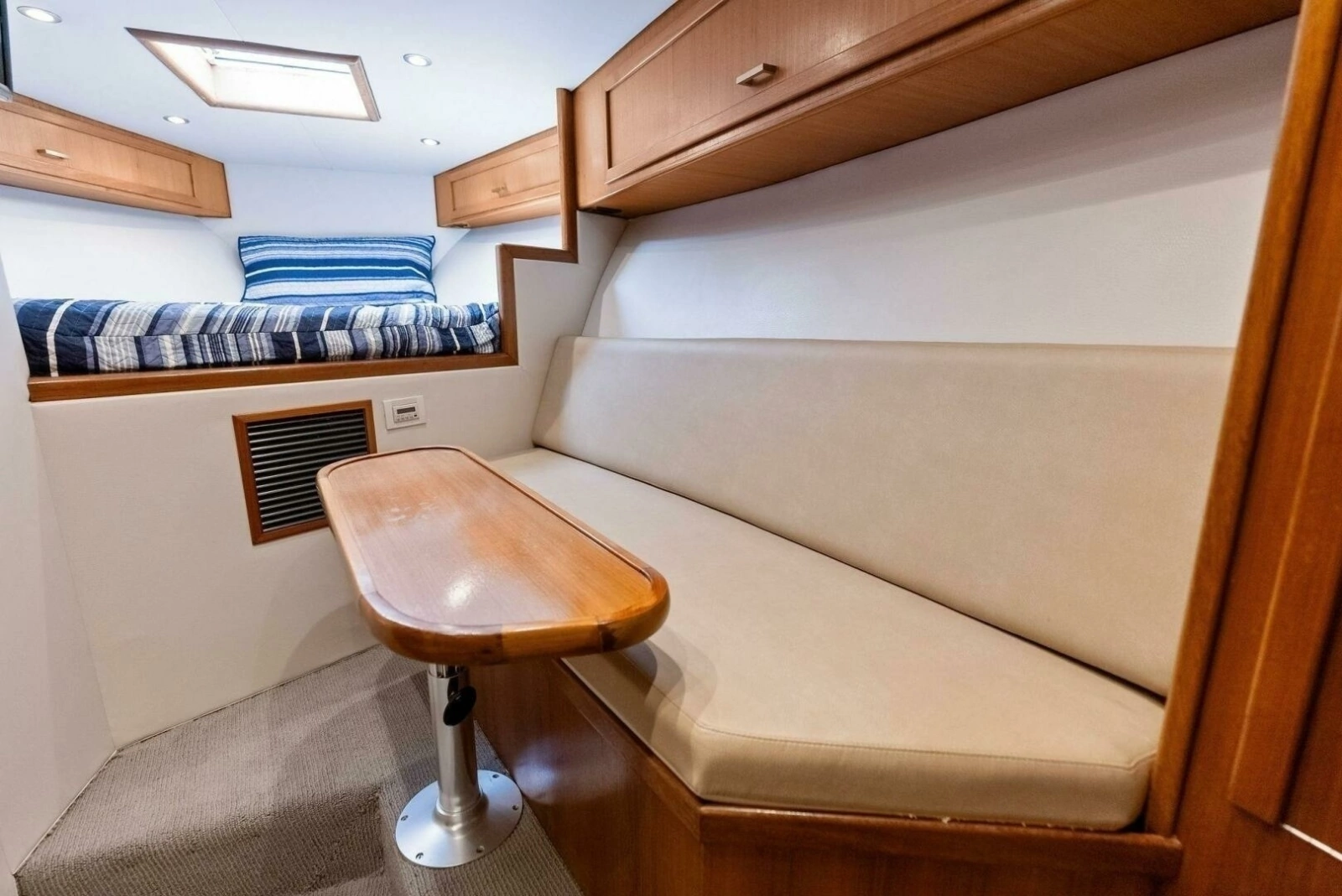 2018 Custom Carolina 35 Express