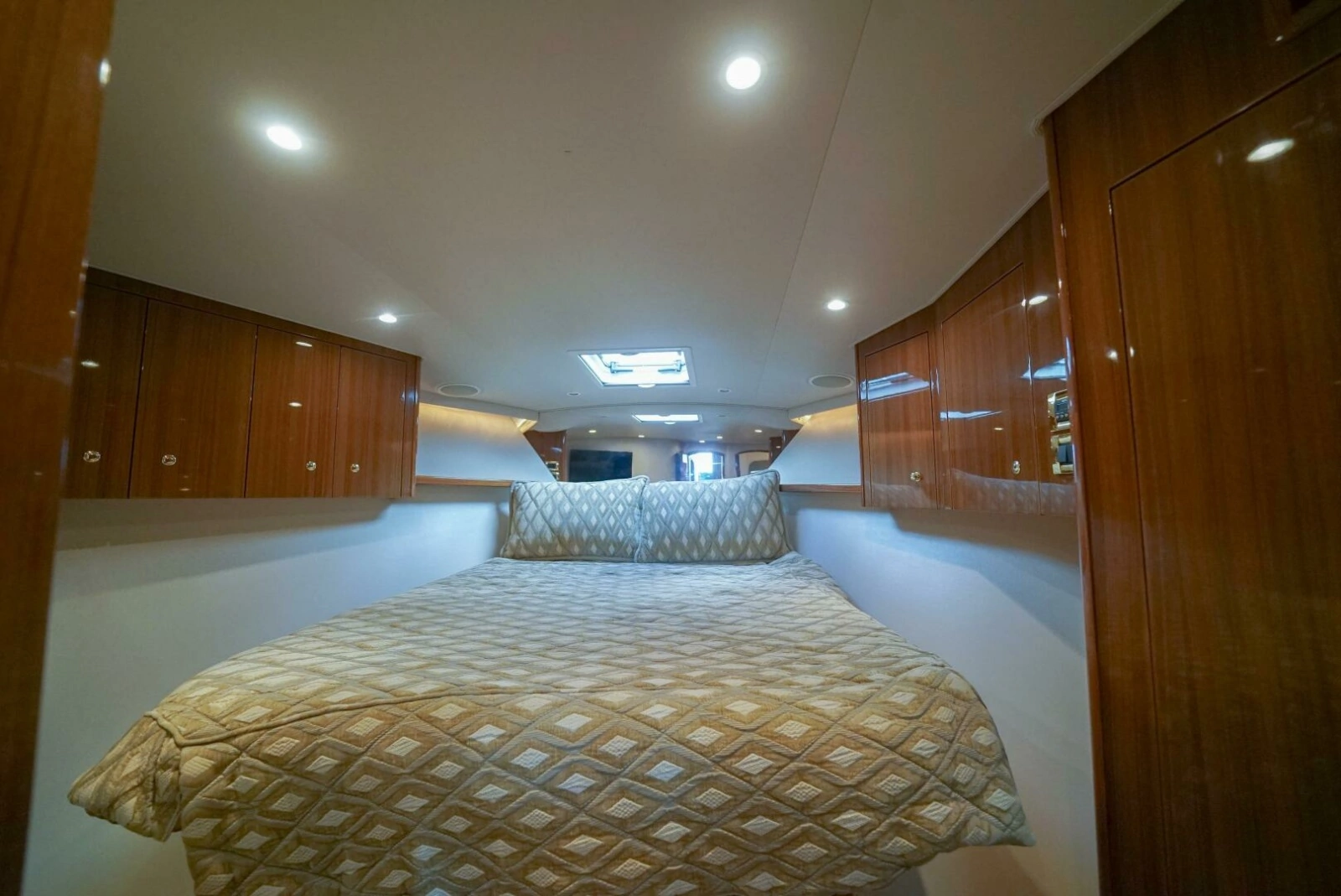 2007 Viking 45 Convertible Bad Habits