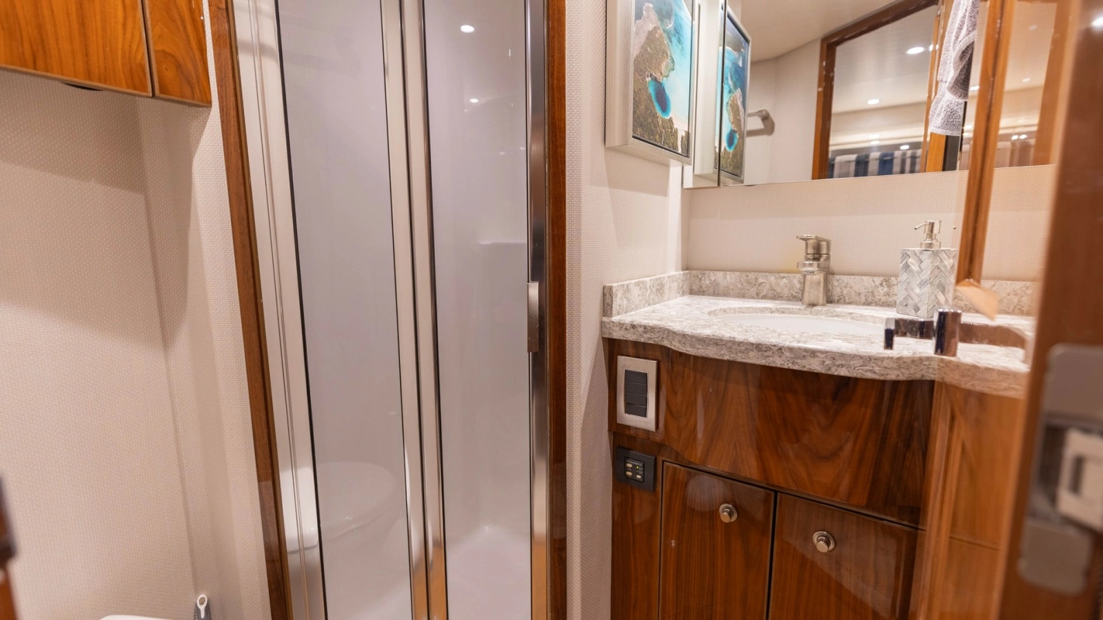 Luxurious Ensuite Bathroom