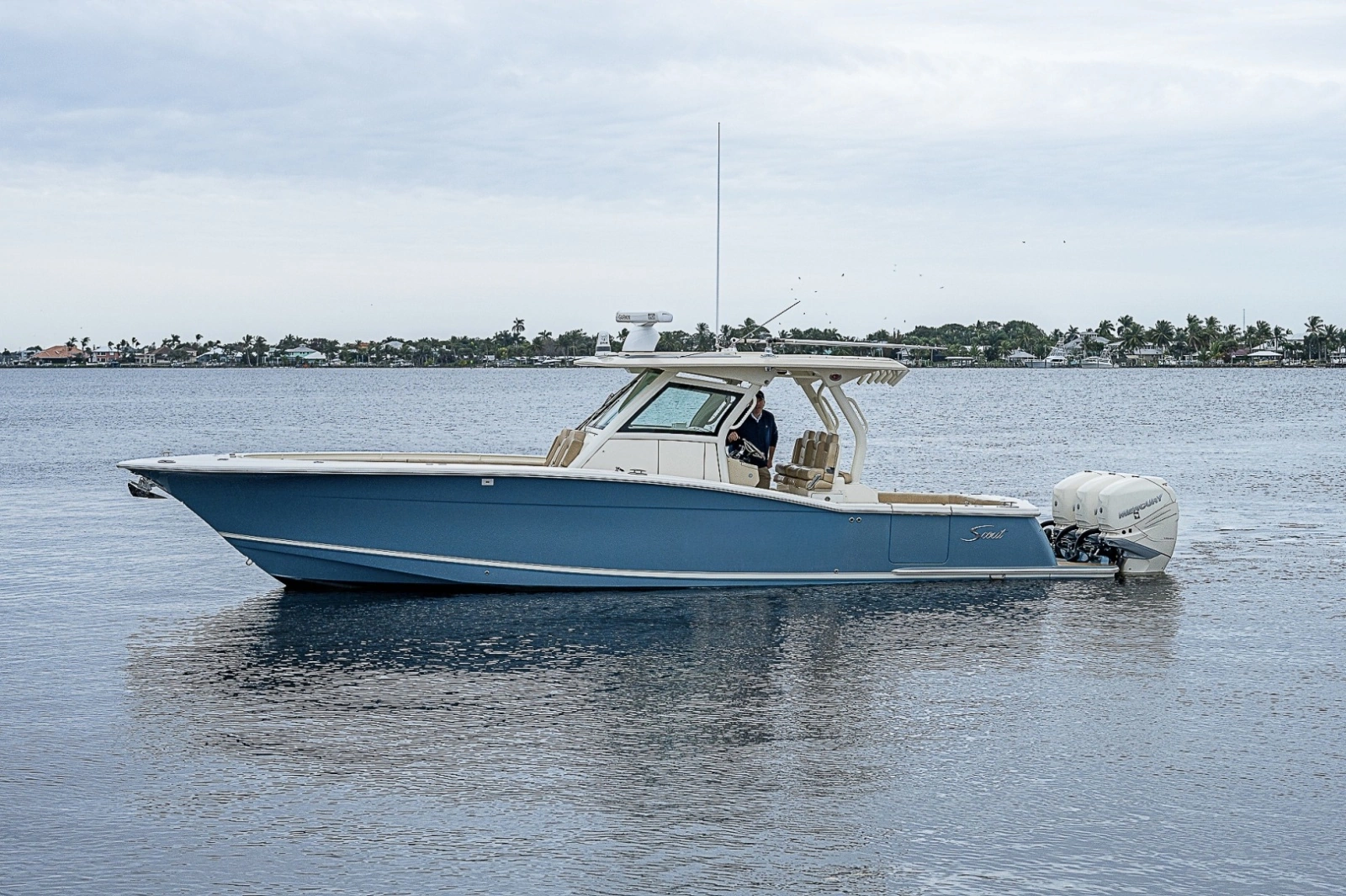 Scout 35 - WOLVERINE - Exterior Profile