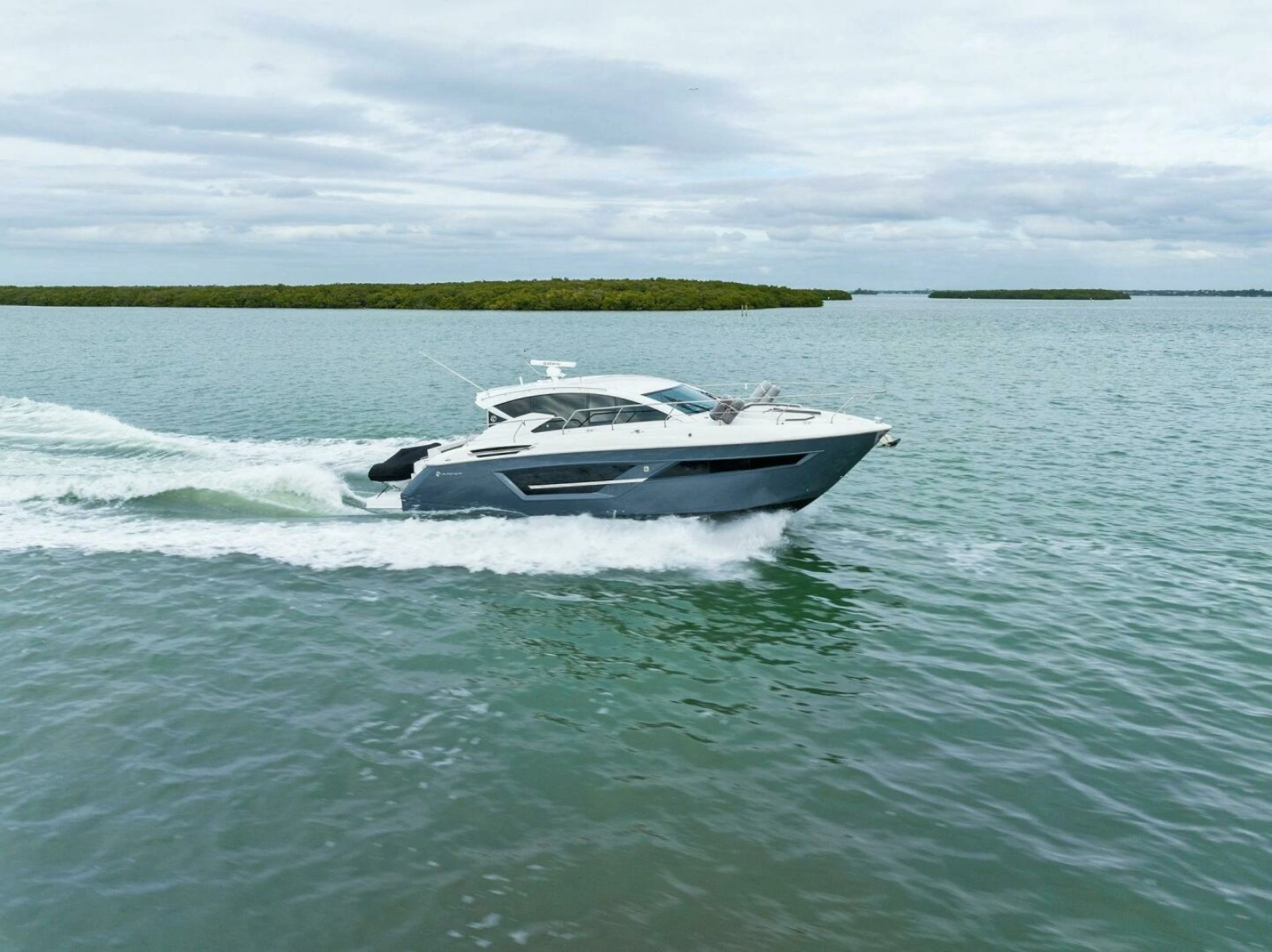 2020 Cruisers Yachts 46 Cantius photo 77