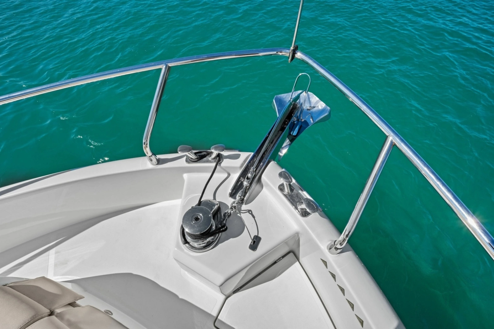 2019 Absolute 52 Navetta