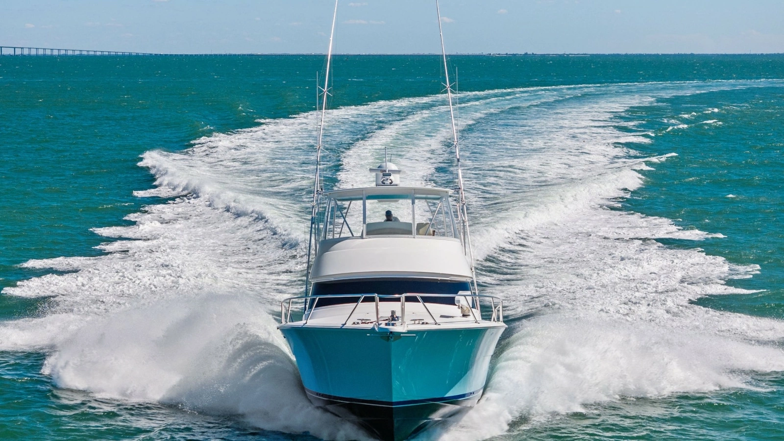 Dynamic Bow View in Motion