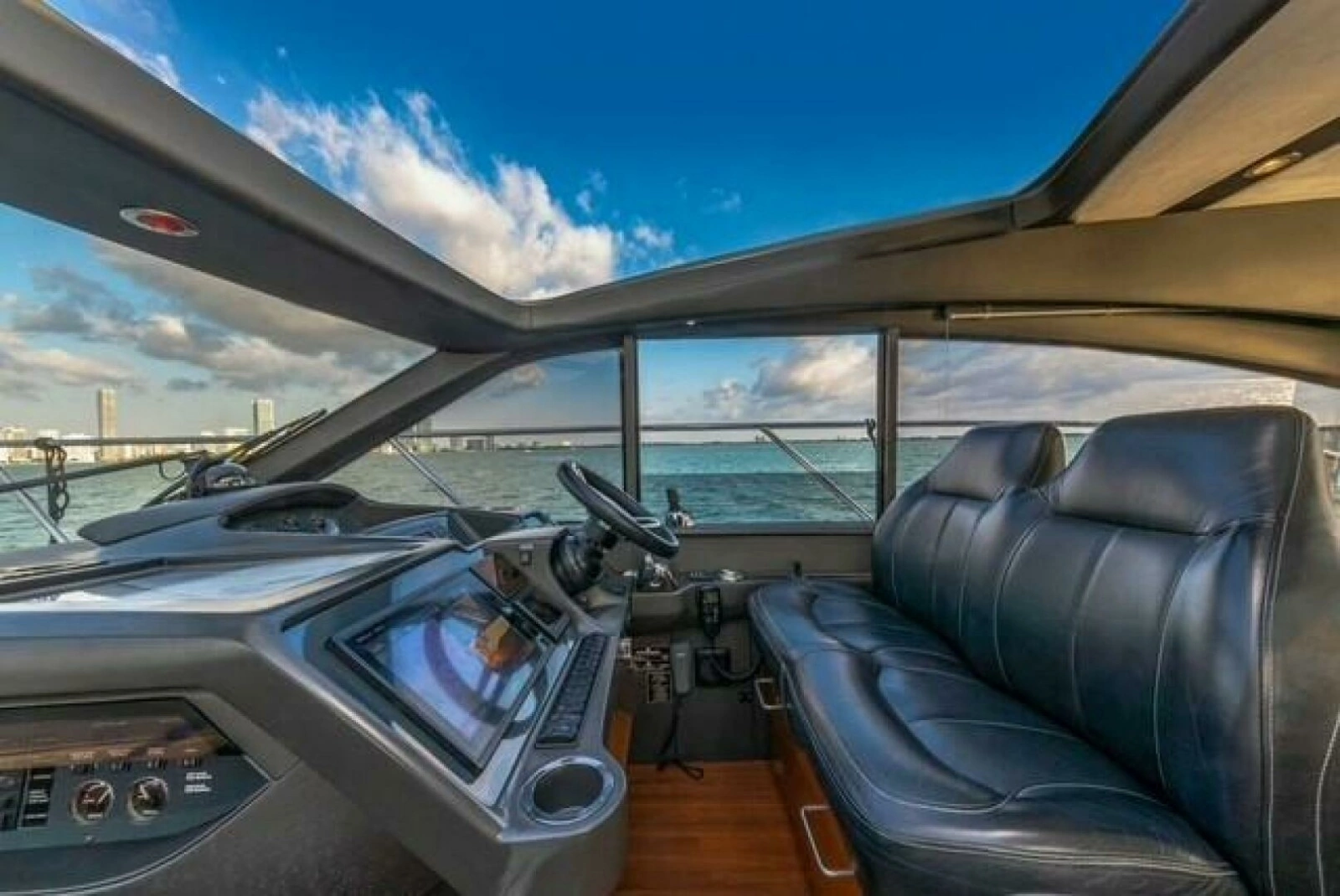2017 Princess V48